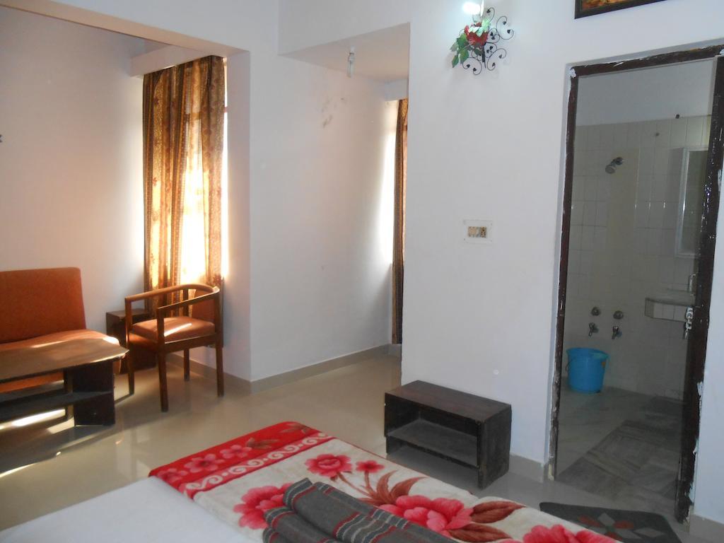 Hotel Safari آغْرا المظهر الخارجي الصورة