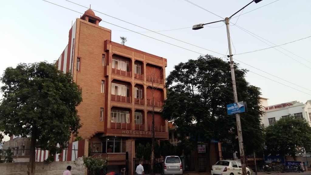 Hotel Safari آغْرا المظهر الخارجي الصورة
