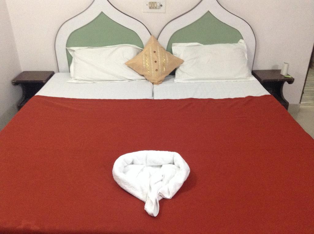 Hotel Safari آغْرا المظهر الخارجي الصورة