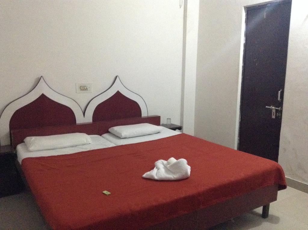 Hotel Safari آغْرا المظهر الخارجي الصورة