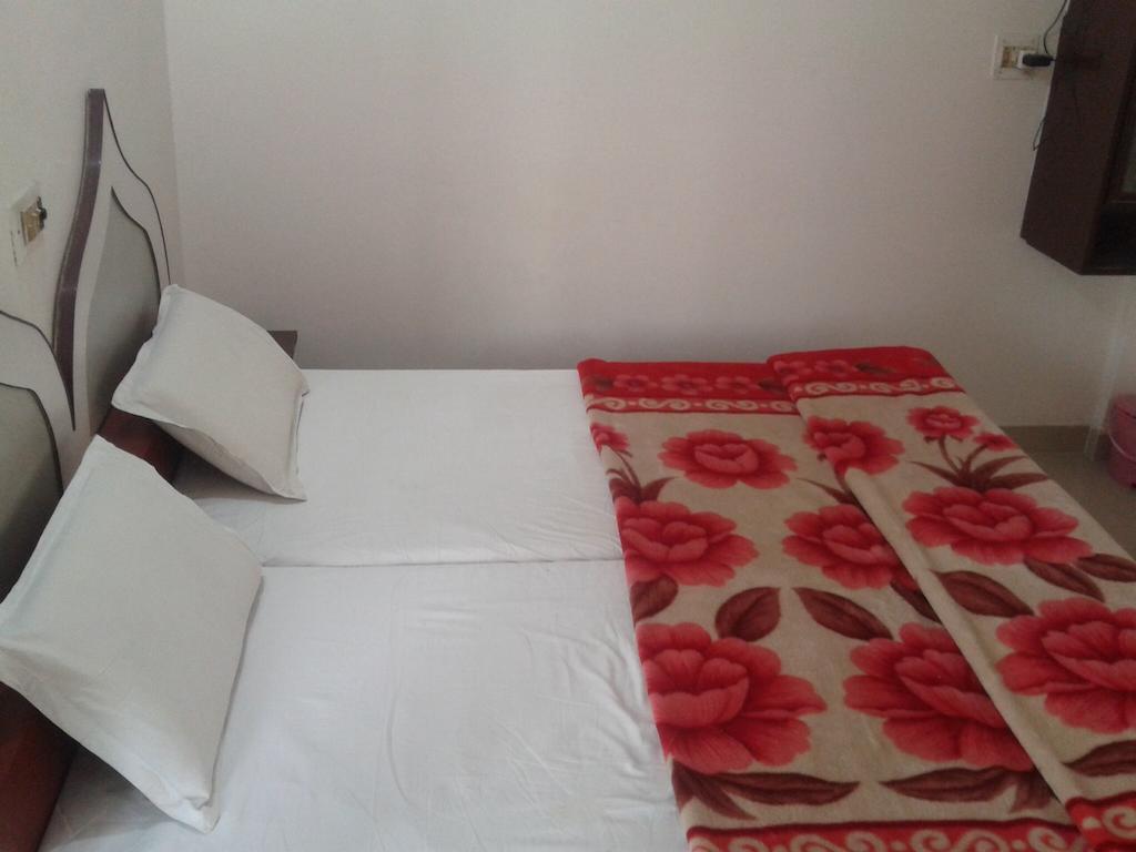 Hotel Safari آغْرا المظهر الخارجي الصورة