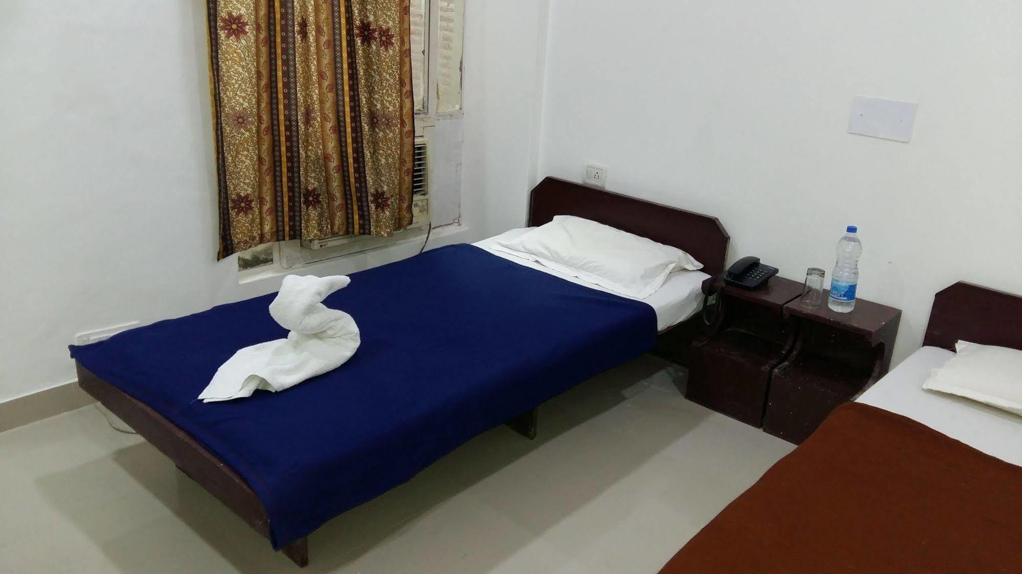 Hotel Safari آغْرا المظهر الخارجي الصورة